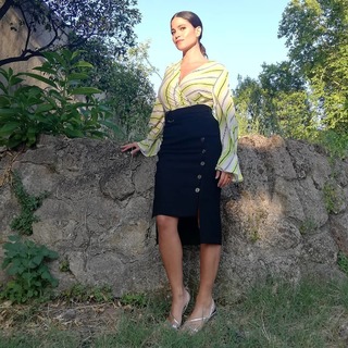 Veronica Gentili feet photo thumbnail