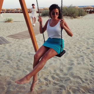 Veronica Gentili feet photo thumbnail