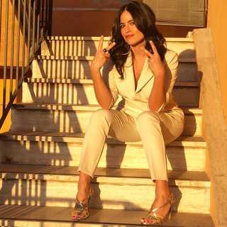 Veronica Gentili feet photo thumbnail