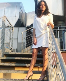 Veronica Gentili feet photo thumbnail