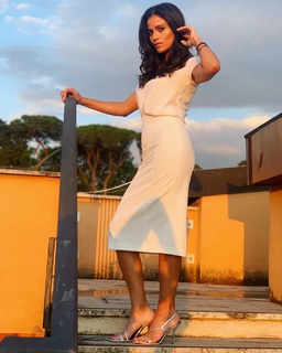 Veronica Gentili feet photo thumbnail