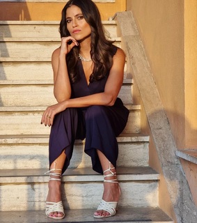 Veronica Gentili feet photo thumbnail