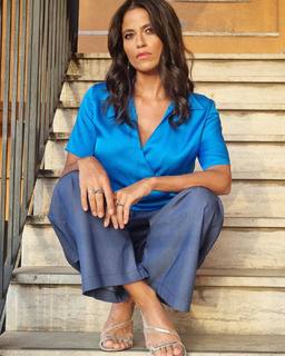 Veronica Gentili feet photo thumbnail