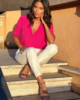 Veronica Gentili feet photo thumbnail