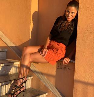 Veronica Gentili feet photo thumbnail