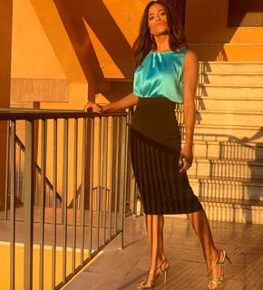 Veronica Gentili feet photo thumbnail