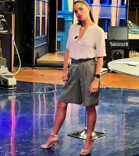 Veronica Gentili feet photo thumbnail