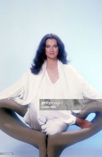 Veronica Hamel feet photo 1