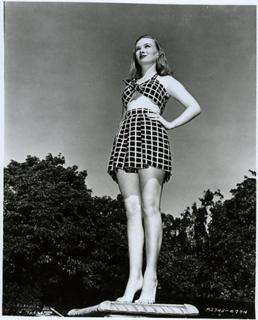 Veronica Lake feet photo 16