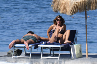 Veronica Maya feet photo thumbnail