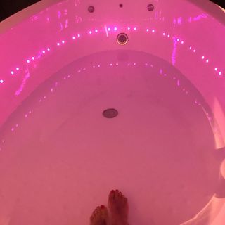 Veronica Maya feet photo thumbnail