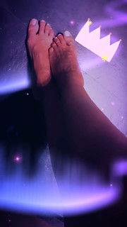 Veronica Maya feet photo thumbnail