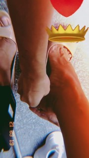 Veronica Maya feet photo thumbnail