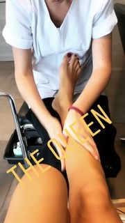 Veronica Maya feet photo thumbnail