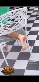 Veronica Maya feet photo thumbnail