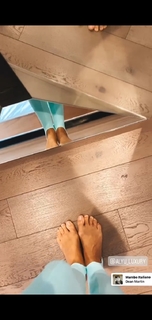 Veronica Maya feet photo thumbnail