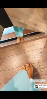 Veronica Maya feet photo thumbnail