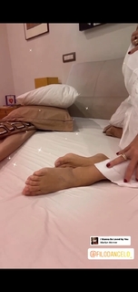 Veronica Maya feet photo thumbnail