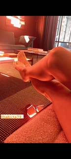 Veronica Maya feet photo thumbnail