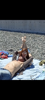 Veronica Maya feet photo thumbnail