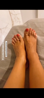 Veronica Maya feet photo thumbnail
