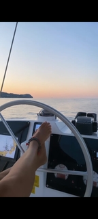 Veronica Maya feet photo thumbnail