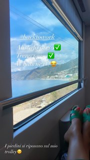 Veronica Maya feet photo thumbnail