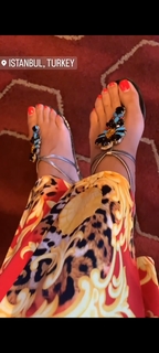 Veronica Maya feet photo thumbnail