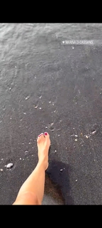 Veronica Maya feet photo thumbnail