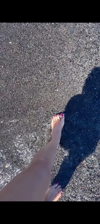 Veronica Maya feet photo thumbnail