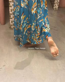 Veronica Maya feet photo thumbnail