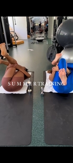 Veronica Maya feet photo thumbnail