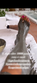 Veronica Maya feet photo thumbnail