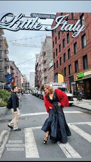 Veronica Maya feet photo thumbnail