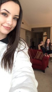 Veronica Merrell-Burriss feet photo thumbnail