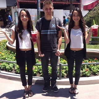 Veronica Merrell-Burriss feet photo thumbnail