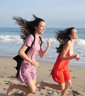 Veronica Merrell-Burriss feet photo thumbnail