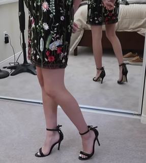 Veronica Merrell-Burriss feet photo thumbnail