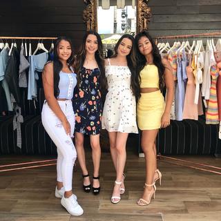 Veronica Merrell-Burriss feet photo thumbnail