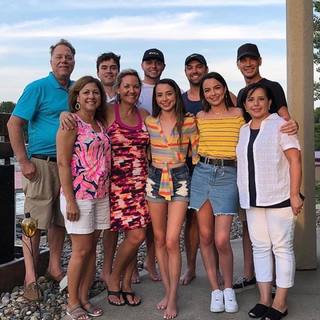 Veronica Merrell-Burriss feet photo thumbnail