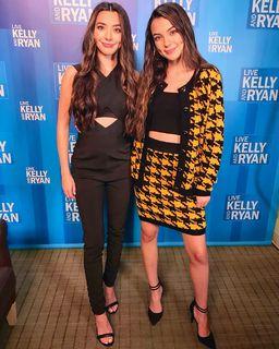 Veronica Merrell-Burriss feet photo thumbnail