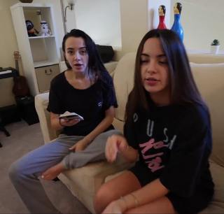 Veronica Merrell-Burriss feet photo thumbnail