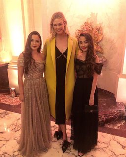 Veronica Merrell-Burriss feet photo thumbnail