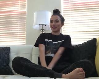Veronica Merrell-Burriss feet photo thumbnail