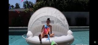 Veronica Merrell-Burriss feet photo thumbnail