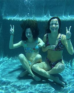 Veronica Merrell-Burriss feet photo thumbnail