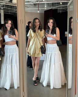 Veronica Merrell-Burriss feet photo thumbnail