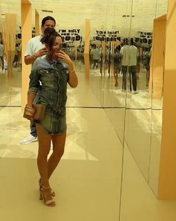 Veronica Merrell-Burriss feet photo thumbnail