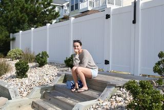 Veronica Merrell-Burriss feet photo thumbnail