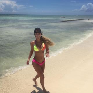 Veronica Montes feet photo 6